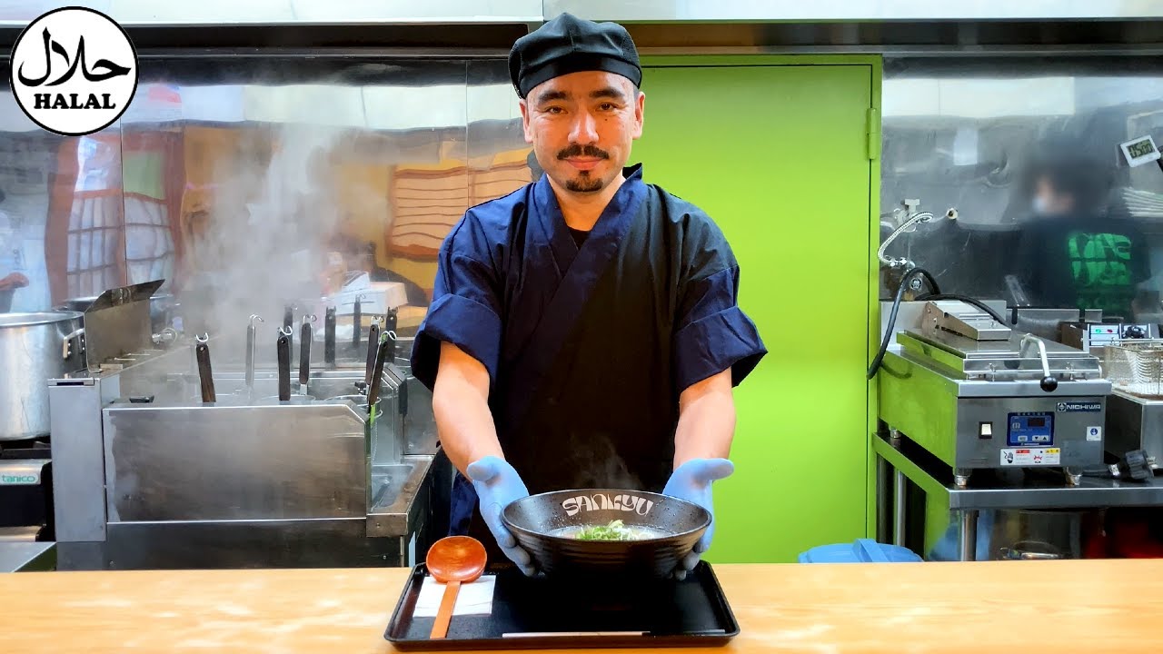 Uighur guy makes a superb Japanese Halal ramen bowl, Sankyu Halal Japanese Food in Asakusa Tokyo