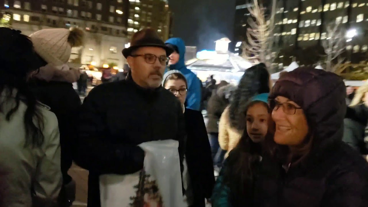 Ярмарка перед Рождеством.