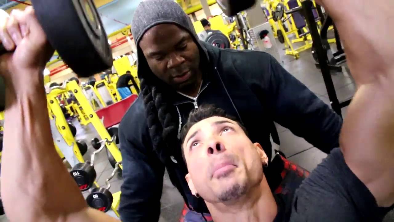 NY - Esmagando ombros com Kai Greene