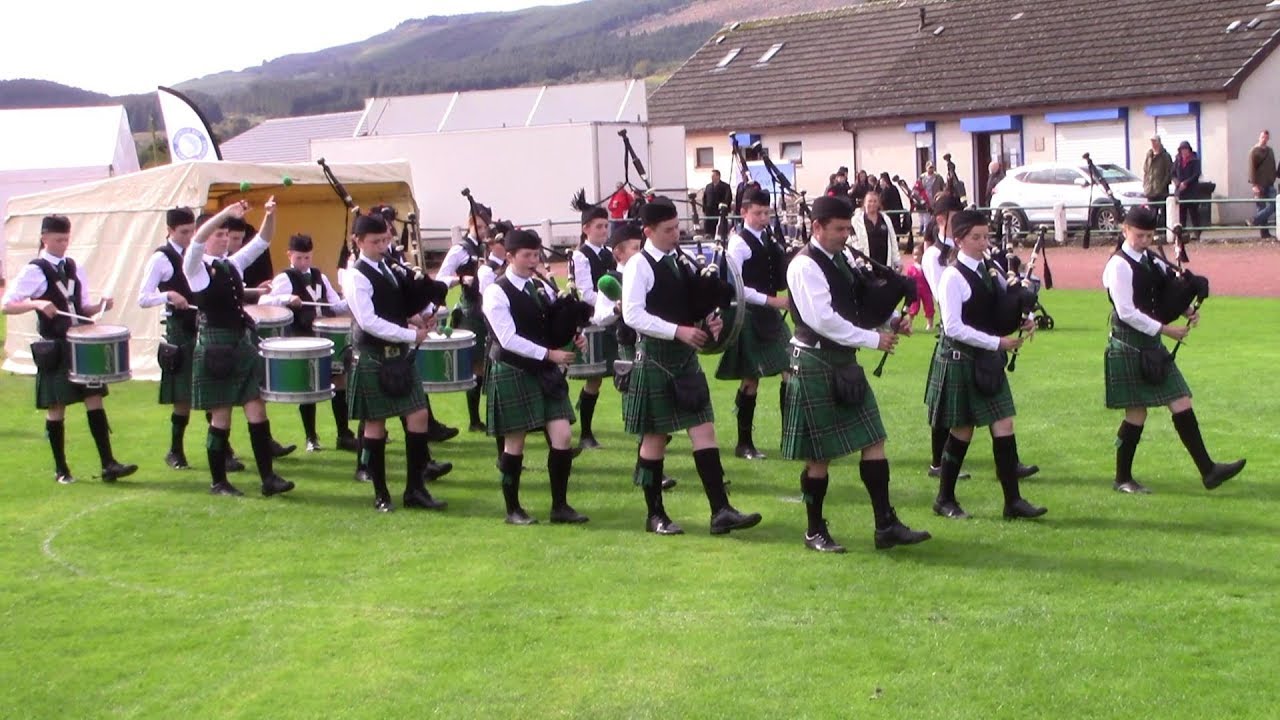 TOBERMORY HIGH SCHOOL PIPE BAND  PERFORM AT THE COWAL HIGHLAND GATHERING 2019