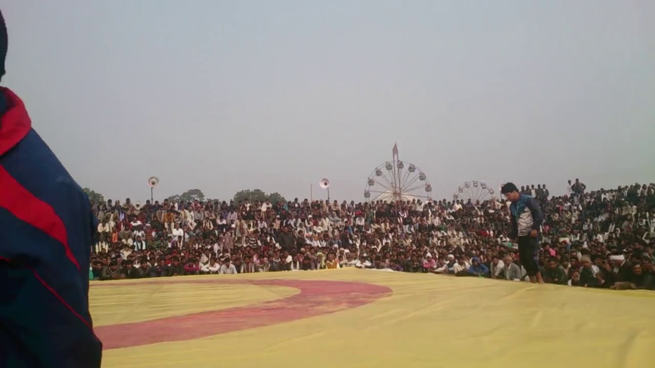 धरमवीर गुर्जर पहलबान (लकारा)झांसी  Vs शैतान सिंह गुर्जर पहलबान (करारी) झांसी .कमलेश्वर दंगल  ...