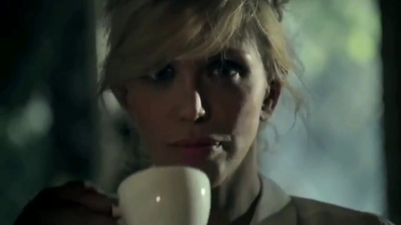 Uncool Courtney Love