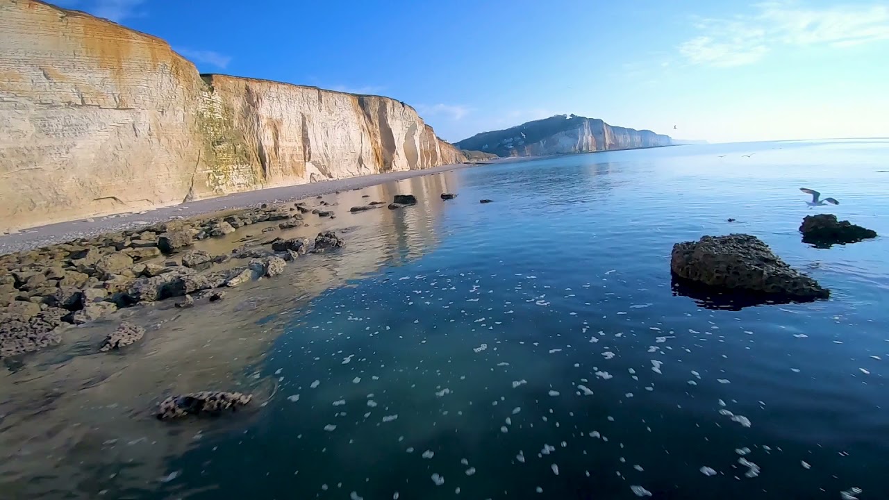Plage de Saint-Pierre-en-Port, FPV Cinematic