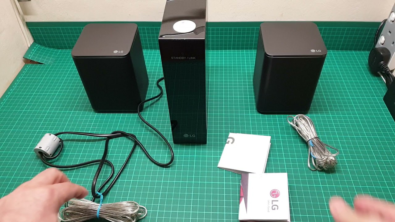 Распаковка и обзор беспроводных колонок объёмного звучания LG SKP8-S