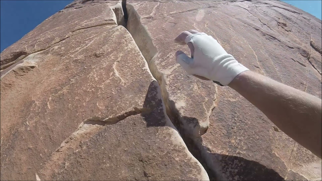 First Person Rock Climbing: "Lightning Bolt Cracks", Pitch 3, (5.10) Indian Creek, UT