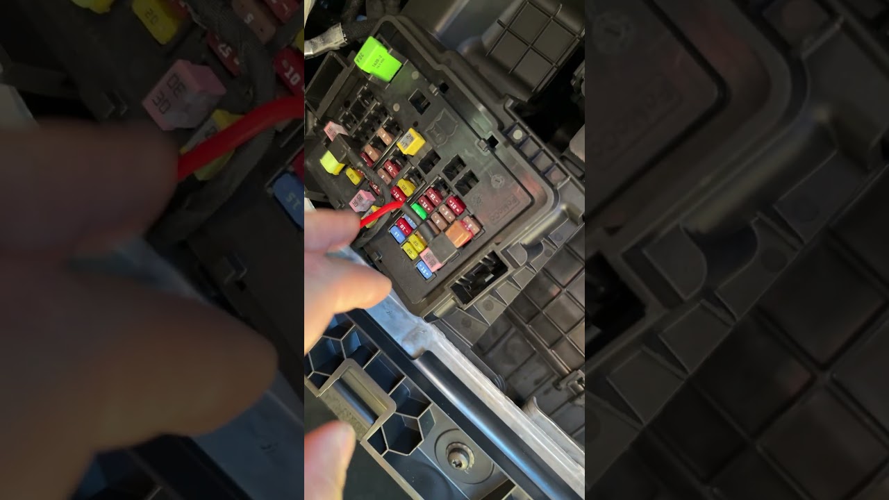 2025 Ford Explorer dash cameras battery pack