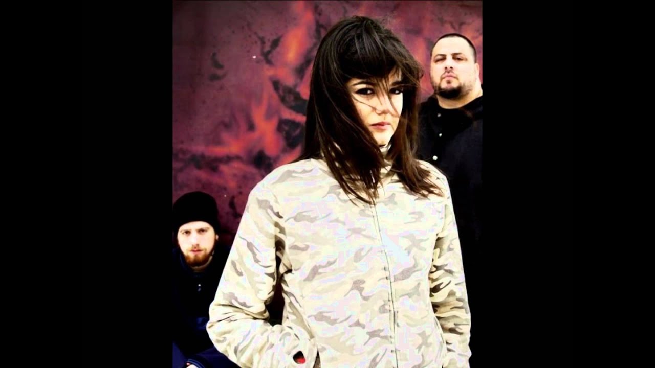 Sadahzinia - Στο χρώμα της στάχτης