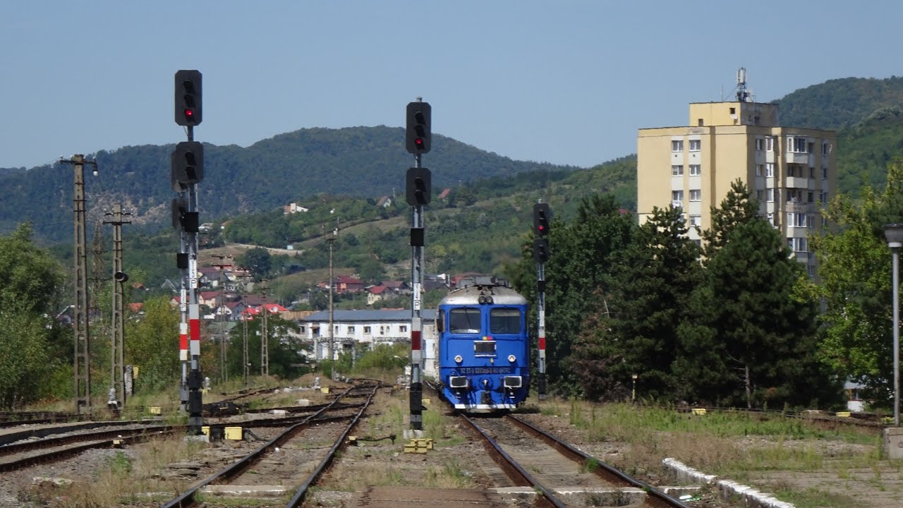 060-DA 60-1389-5 RO-SNTFC sosește in gara CFR Baia Mare | R4047 Jibou-Baia Mare
