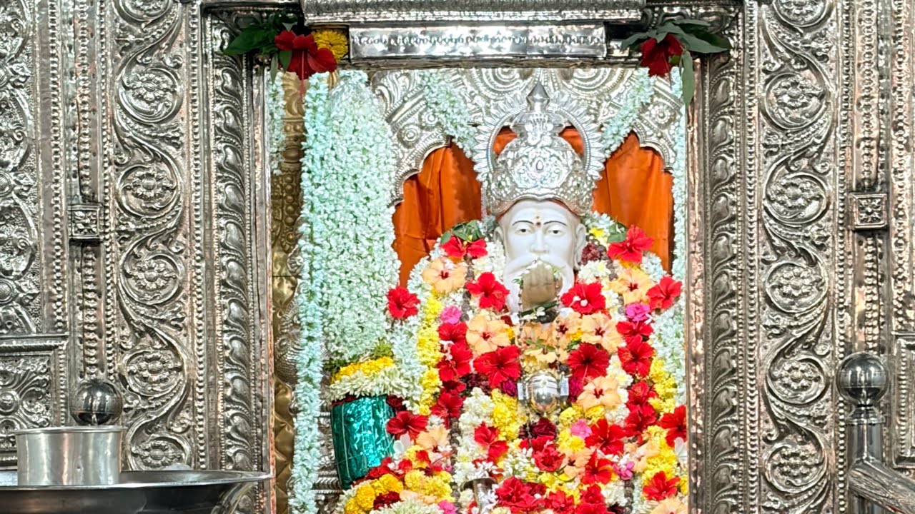 ಶ್ರೀ ಉಕ್ಕಡಗಾತ್ರಿ ಕರಿಬಸವೇಶ್ವರ   ಪ್ರಸಿದ್ಧ ದೇವಾಲಯ