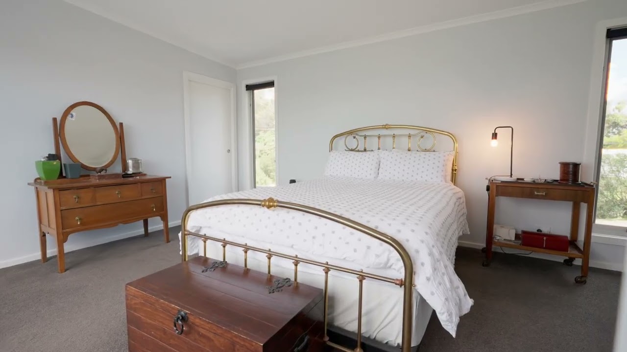 Roberts Real Estate Tasmania - 2 Bluff Circle, Swansea