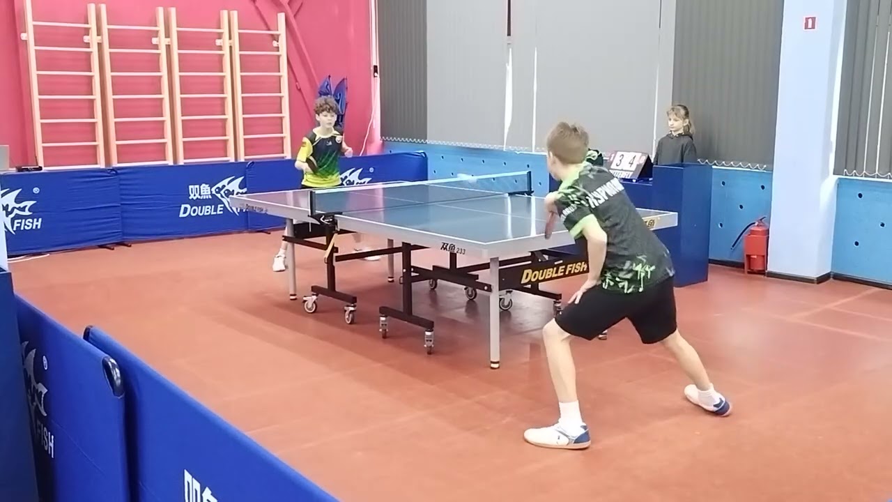 Лебедев Г. : Курилович А. Новогодний турнир г. Витебска среди юношей. Tabletennis. 