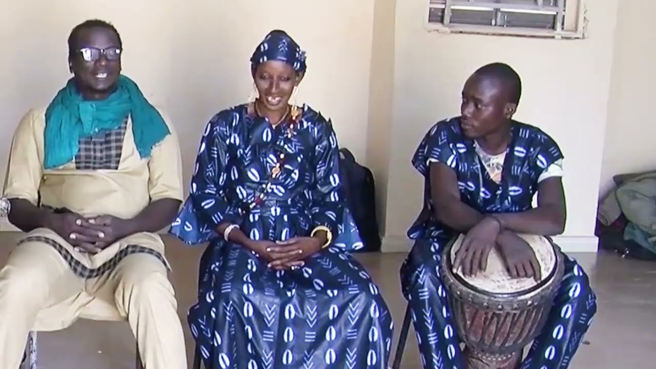 Wassolo Web tv foroba baro était RDV culturel de Yanfoila avec comme invité  AWA SANGARE de BRICO. 