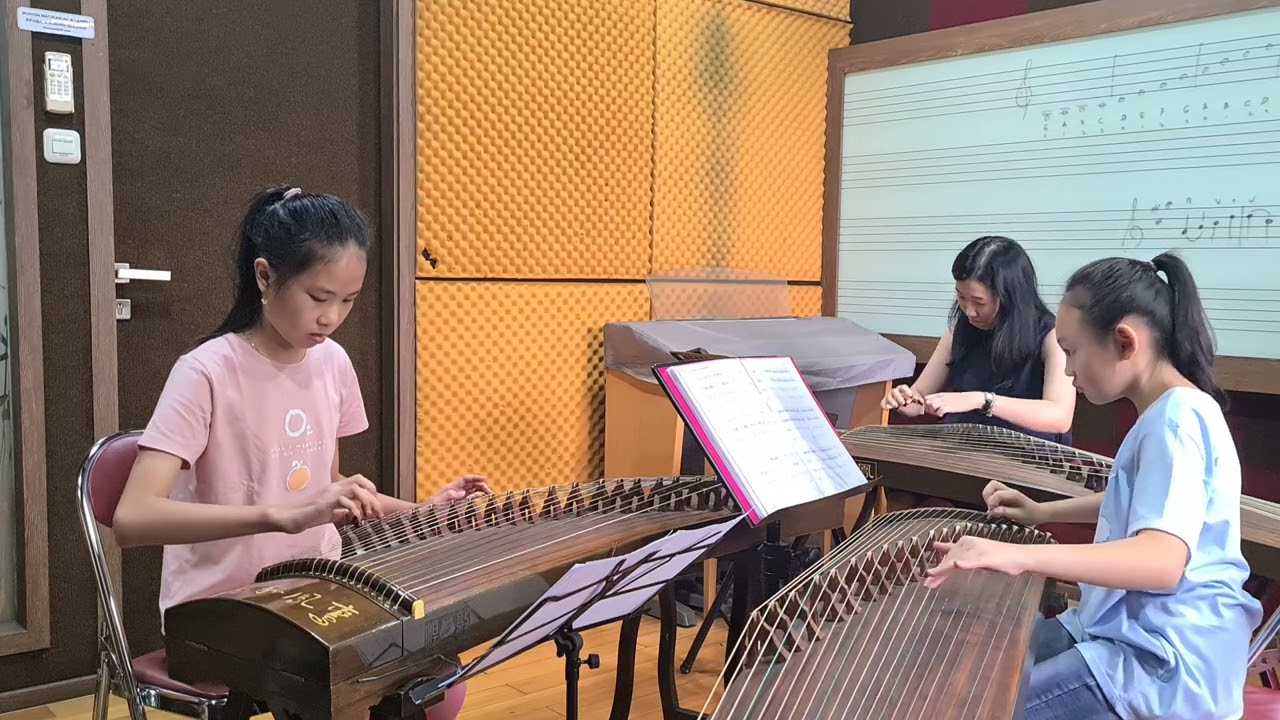 Xi Yang Yang (喜洋洋) - Guzheng Trio Ensemble | Chinese New Year Special | Arr. Cui Jianghui