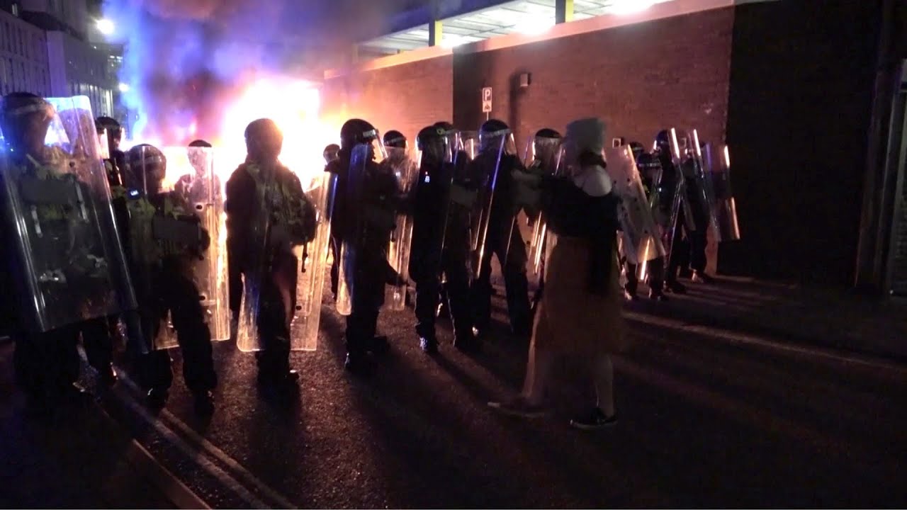 'Kill the bill' protest in Bristol erupts into violence