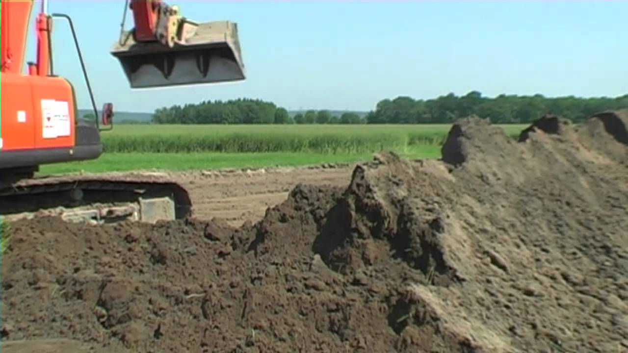 Hitachi 350 LCN Bagger im Einsatz - Deutschland