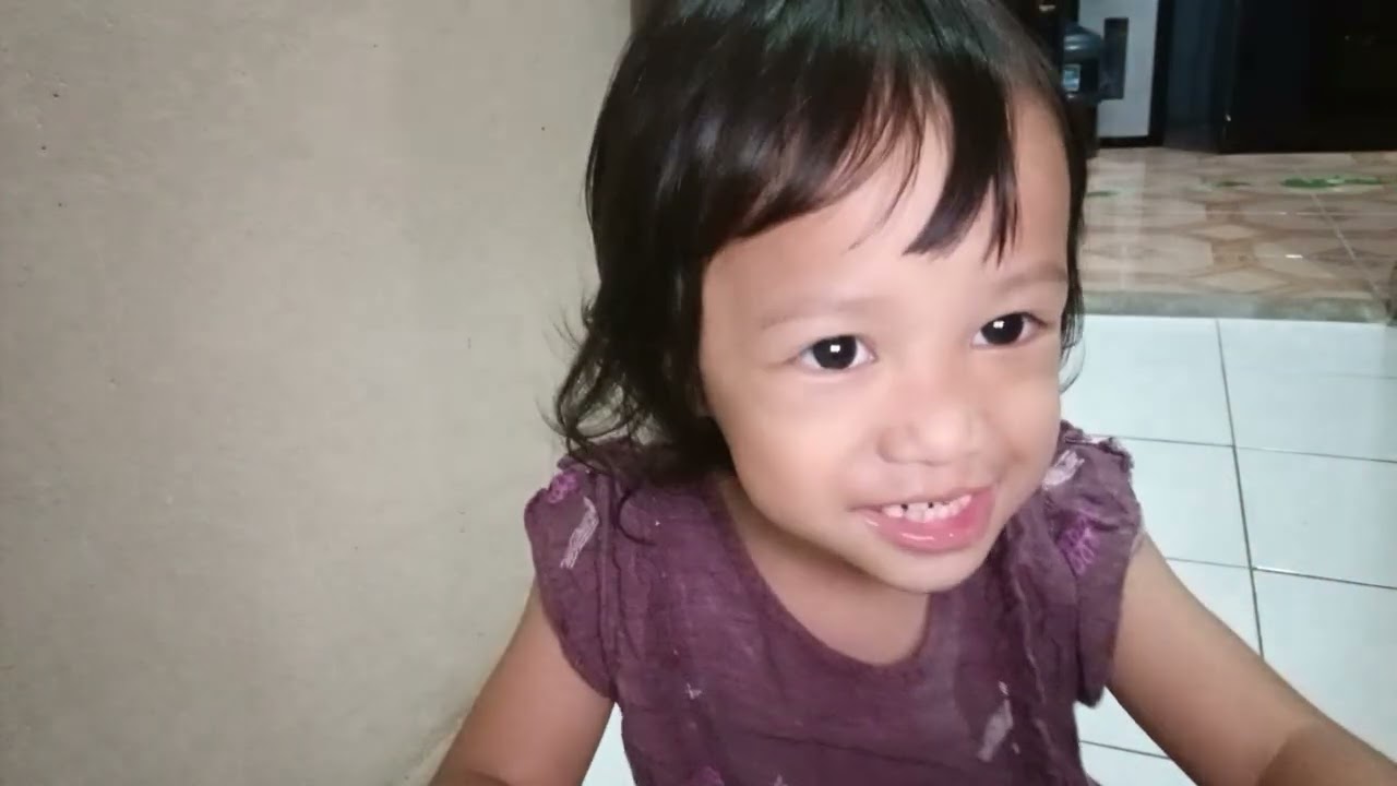NAYLA VLOG SENDIRI
