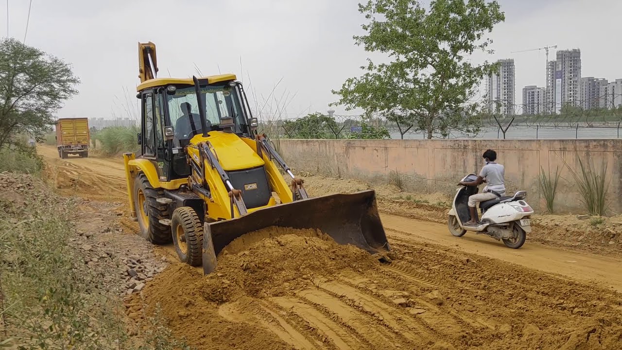 JCB 3DX - Road Construction..
