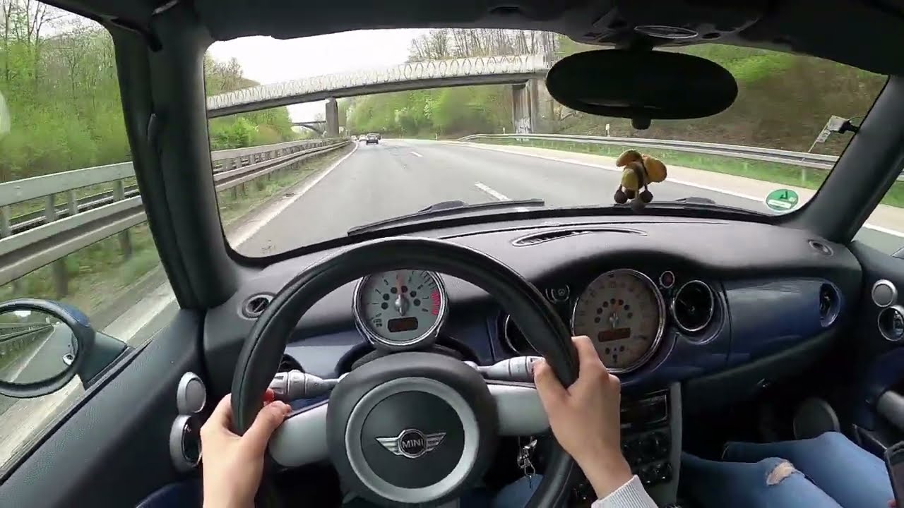 2004-2008 Mini Cooper Cabrio / Convertible R52 1.6 116HP - POV Autobahn Drive