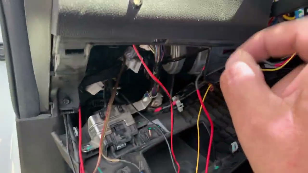 Alarma audiobahn en Aveo 2019, seguros eléctricos y cajuela