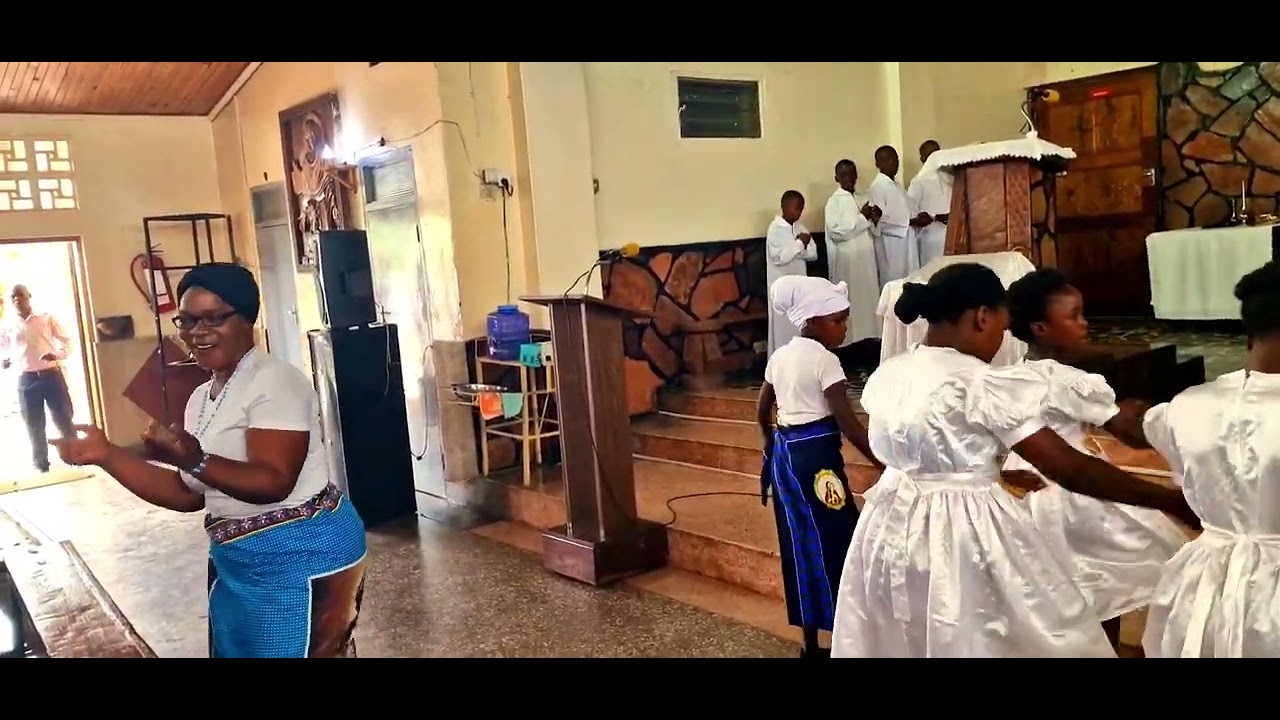ZONE 6 CHOIR .....During CHRIST THE KING MASS