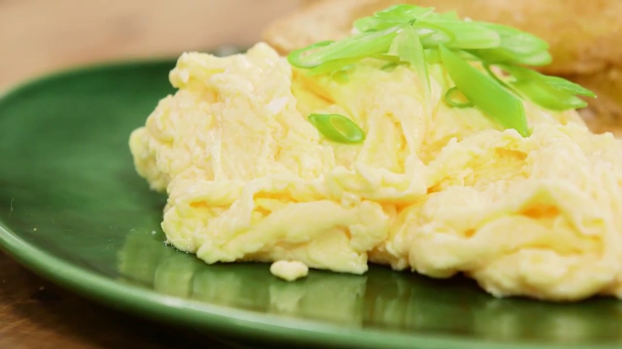 Poached Scrambled Eggs | Everyday Gourmet S7 E8