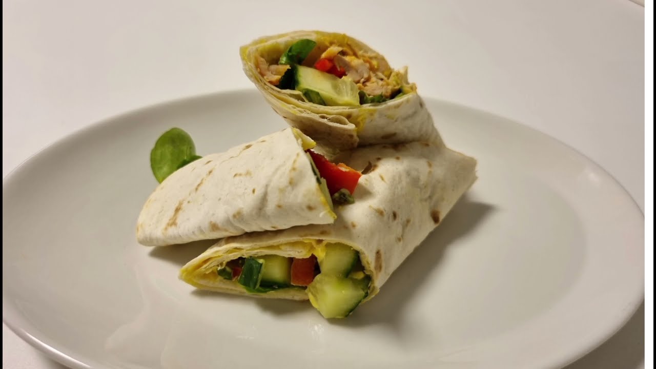 make som good tapas wraps. chicken curry wraps in  Just 2 min!