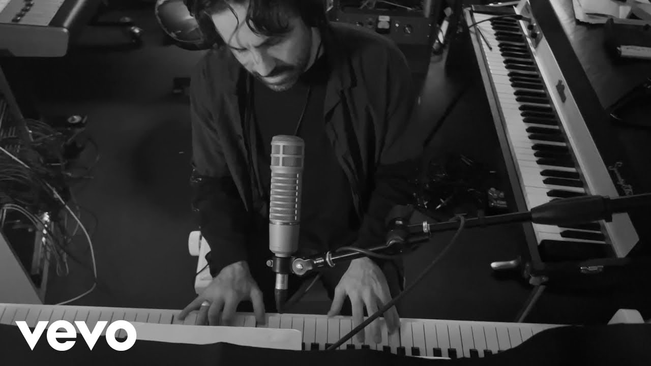 Club Kuru - Before The World (Live at DHR Studio)