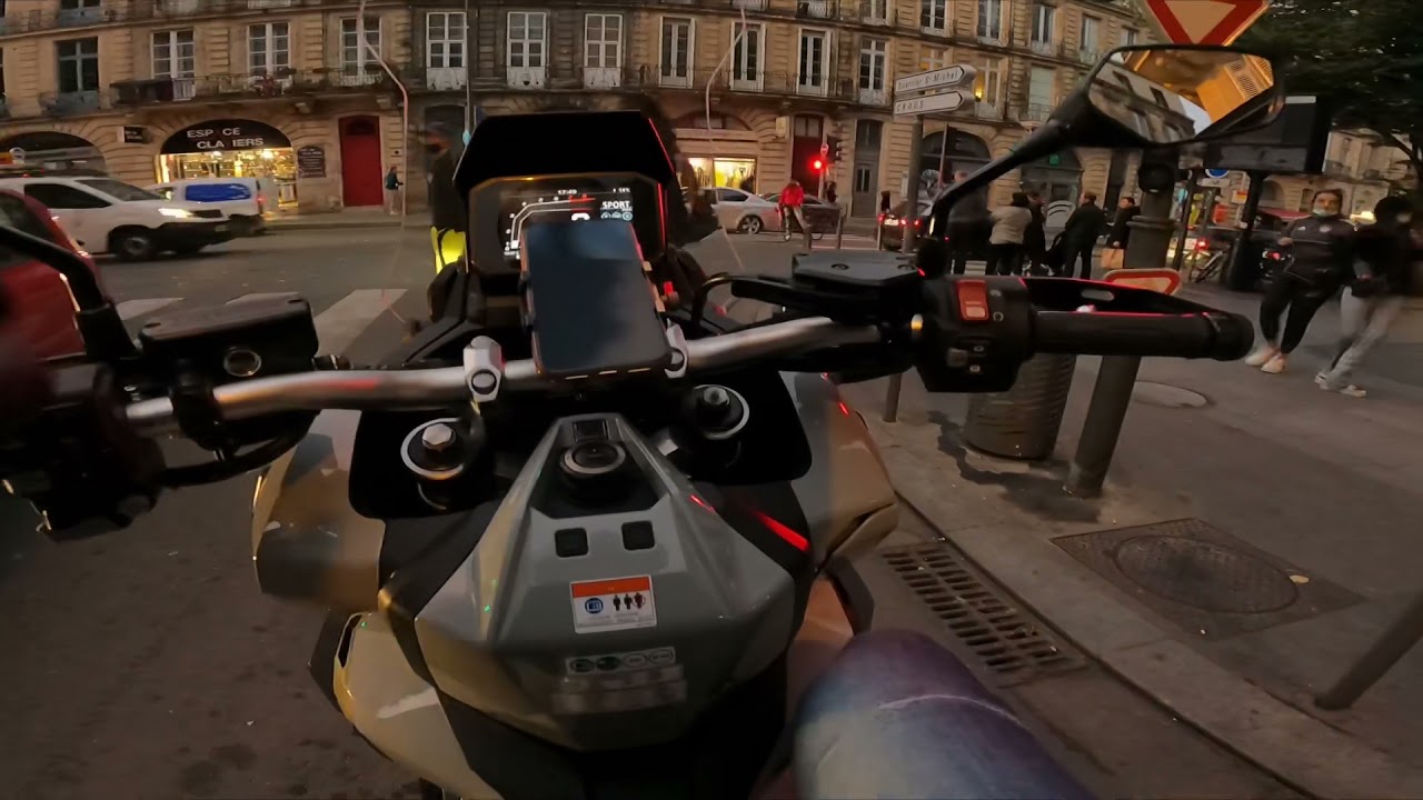Xadv 750 Honda 2021 conduite de braqueur 🚀🚀