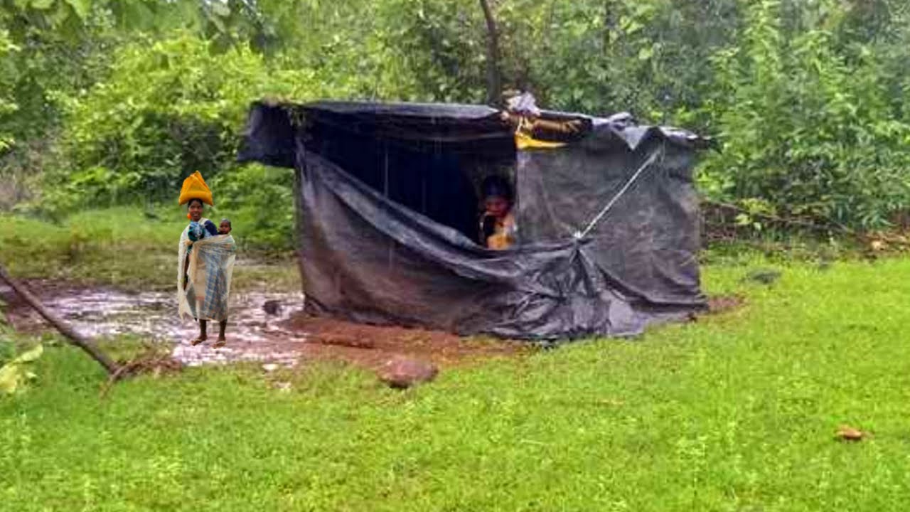 How Do Poor People Live Their Life In The Rain &para; Village Life Of Uttar Pradesh &para; Rural Life India