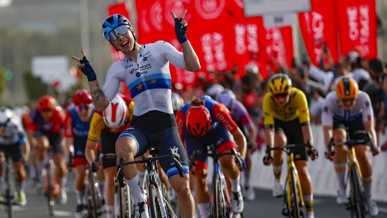 UAE Tour Women 2025 - Stage 4 Highlights... Big crash, Wiebes hat-trick and Longo Borghini crowned