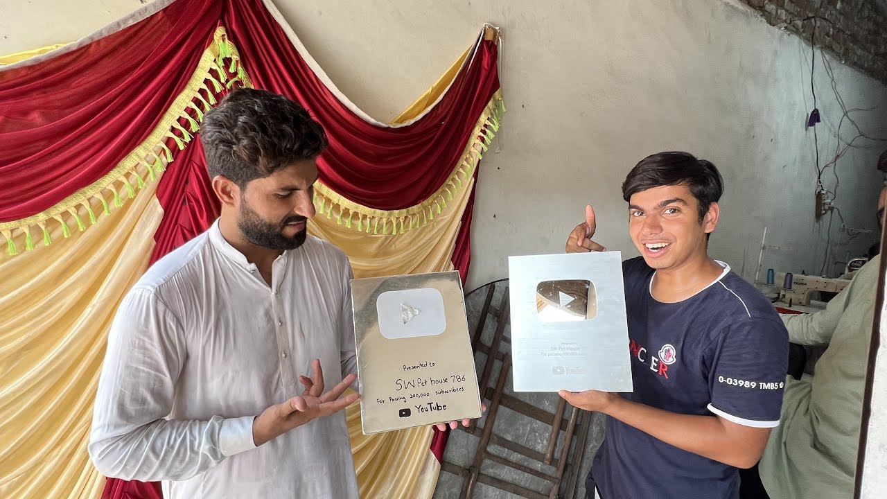 Finally Silver Button Agea 😍 Samad Ka Sath Prank Kr Dia 🤣