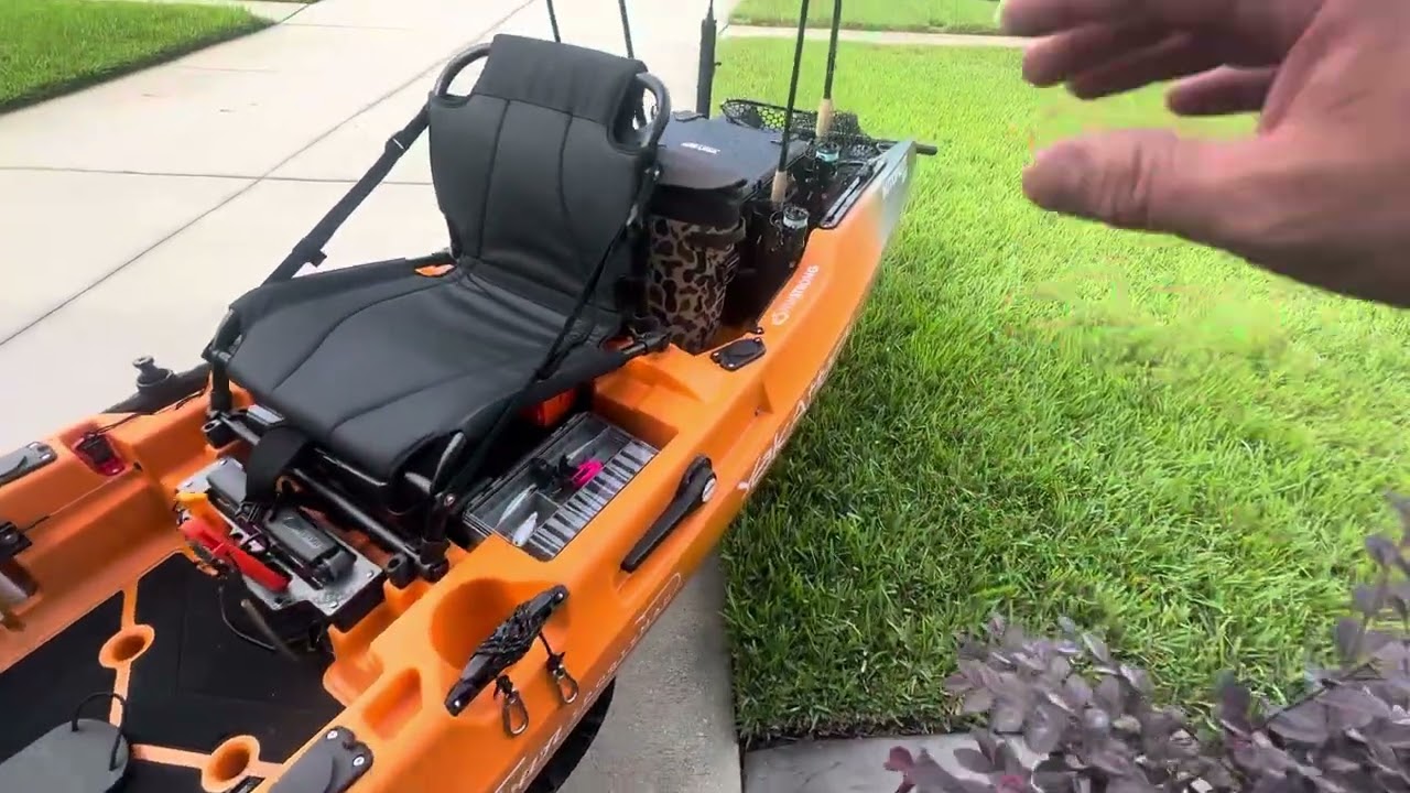 Old Town 120 PDL vs. 120 Autopilot Kayak 