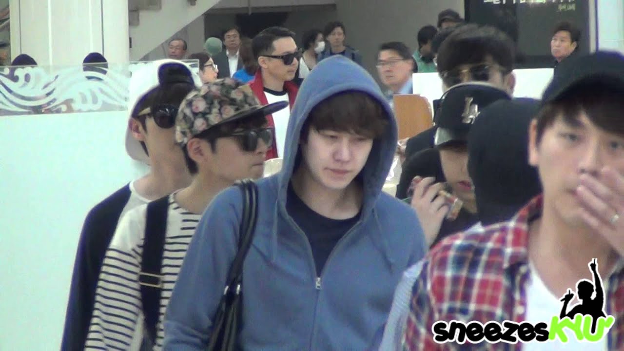 [Sneezes' Clip]140522/23 Kyuhyun at Gimpo Airport (Departure&Arrival)
