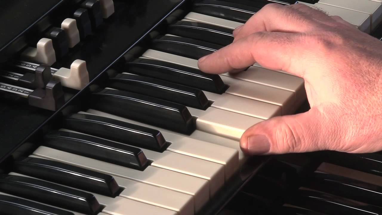 LESSON #4 - HOW TO PLAY JAZZ & ROCK LICKS ON HAMMOND ORGAN