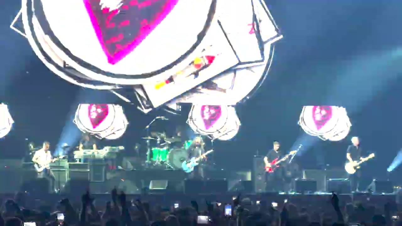 Foo Fighters – Enough Space / All My Life (October 7, 2025 — Saitama Super Arena, Japan)