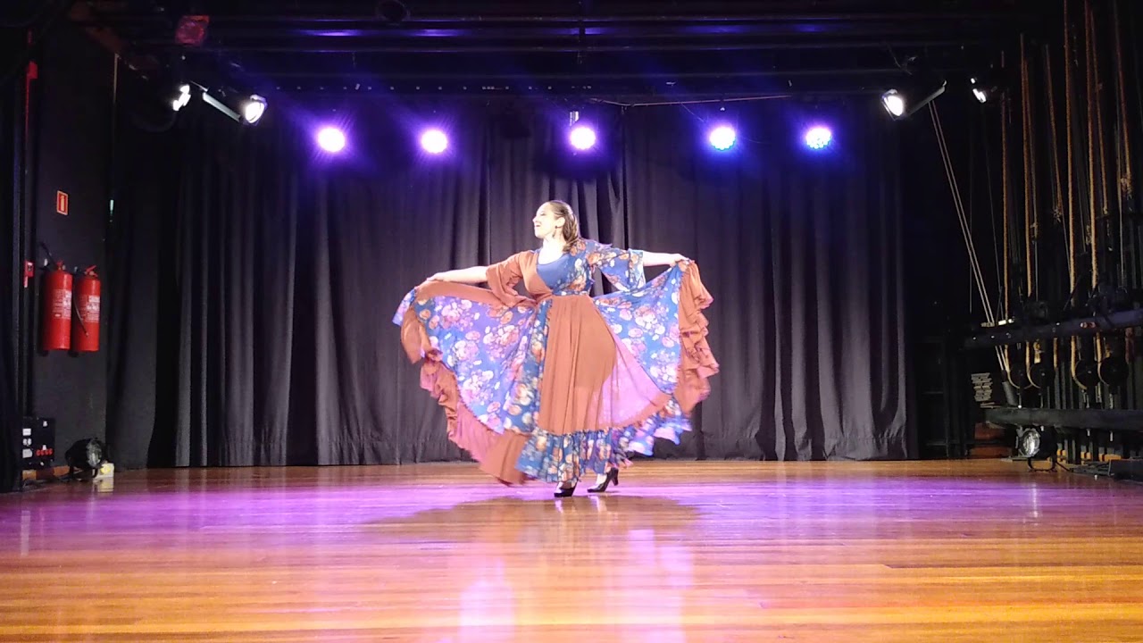 Dança cigana russa ( Roma ruska)