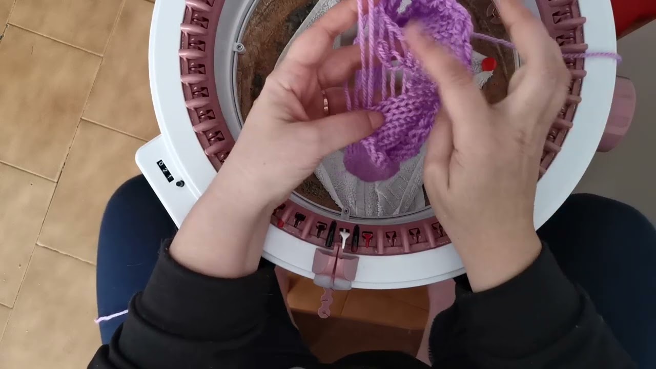 Tutorial máquinas de tejer circulares. Episodio 2. Sacar la labor de la máquina.