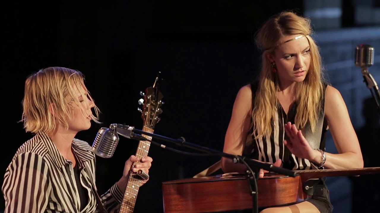 Out-of-towner - Baskery (Live at Katalin, 2013)