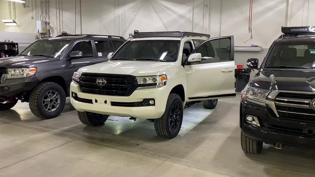 Quick walk around on a 2020 Toyota Land Cruiser 200 with OME BP-51