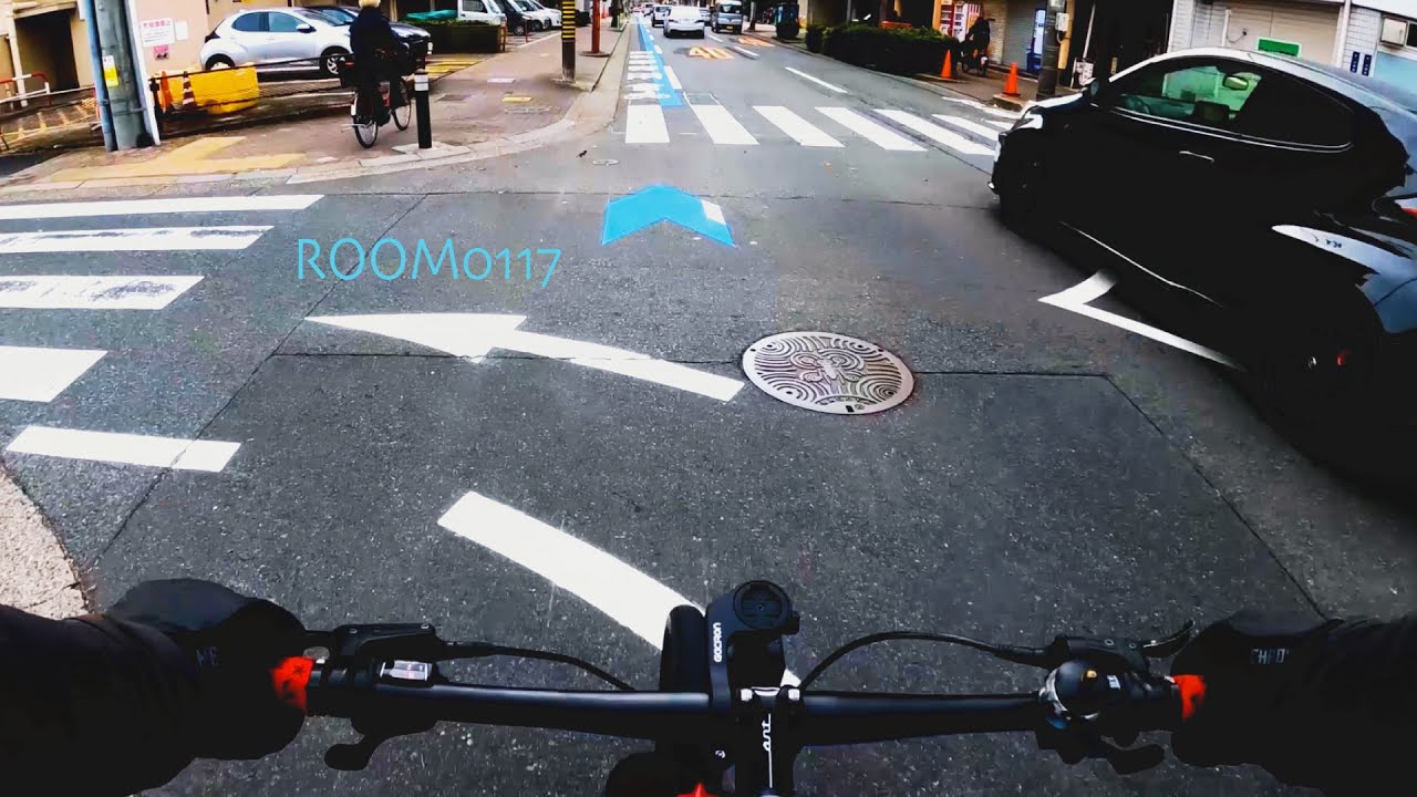 自転車専用レーンを塞ぐ車。それ正解なんです。#自転車通勤