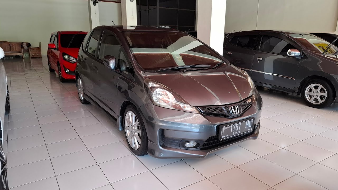 SHOWROOM MOBIL BEKAS KOTA SUBANG||BINTANG MOTOR, HONDA JAZZ RS 2013
