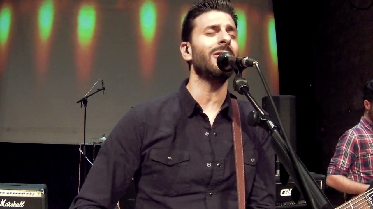Jesús Cabello _ EN TUS MANOS (LIVE) _ Música Católica