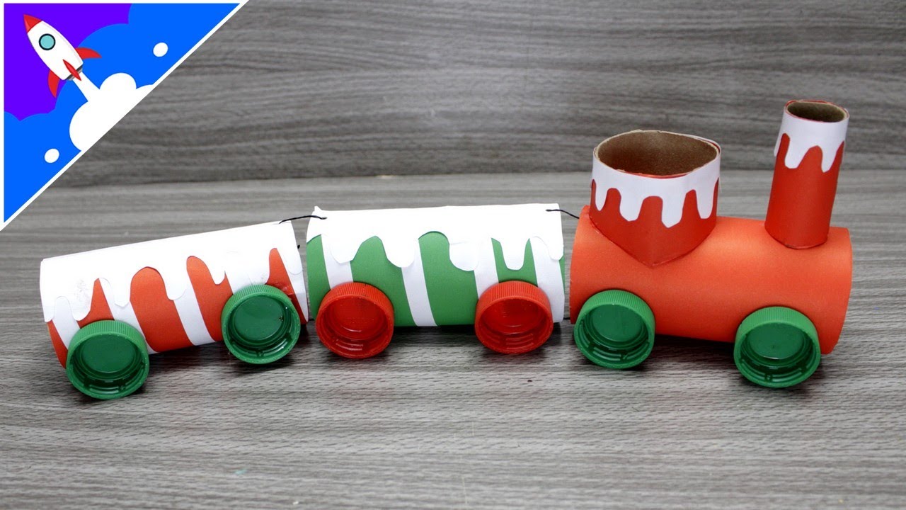 Como fazer um trem de natal com rolinho de papel