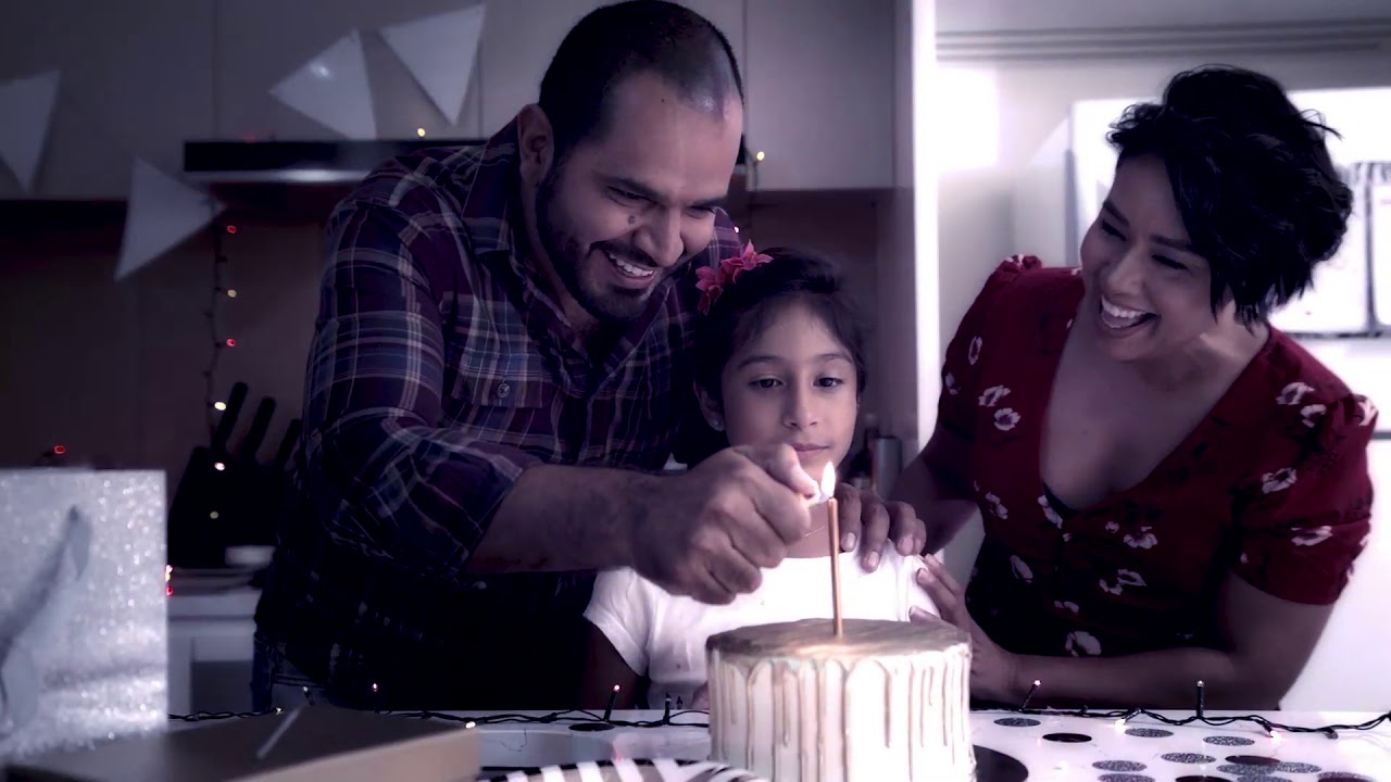 Mum's Little Baker / Award winning short film / made by Paco Ortiz
