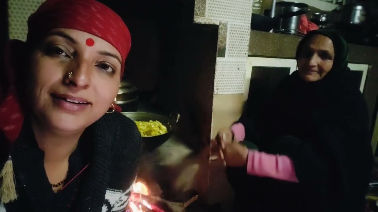 अम्मा को बहुत खुश रखती हूं, क्योंकि पिताजी के बाद वो खुश नहीं रहती😢😢