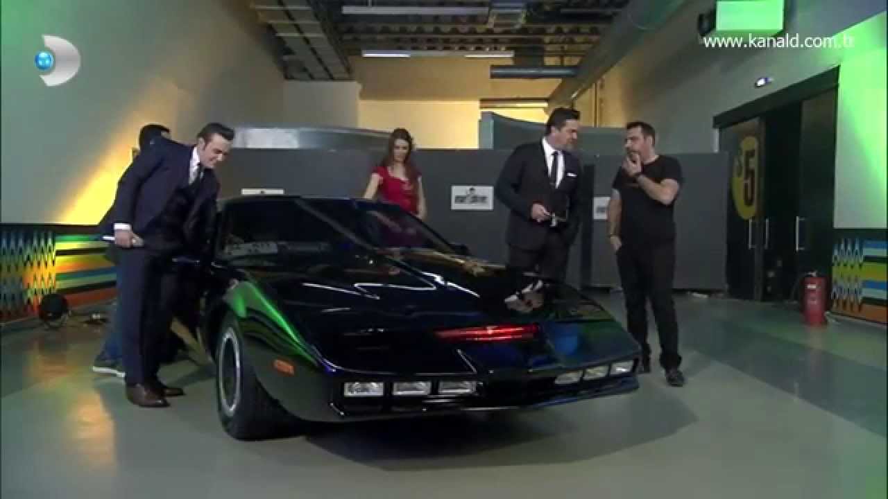 Kara Şimşek KITT Beyaz Show Stüdyosunda!