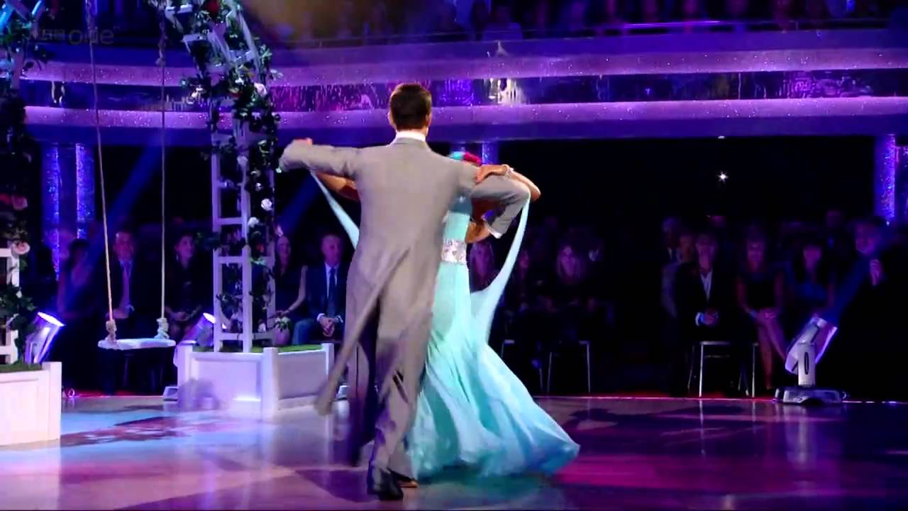 Matt Baker & Aliona Vilani - Viennese Waltz  - Strictly Come Dancing - Week 6