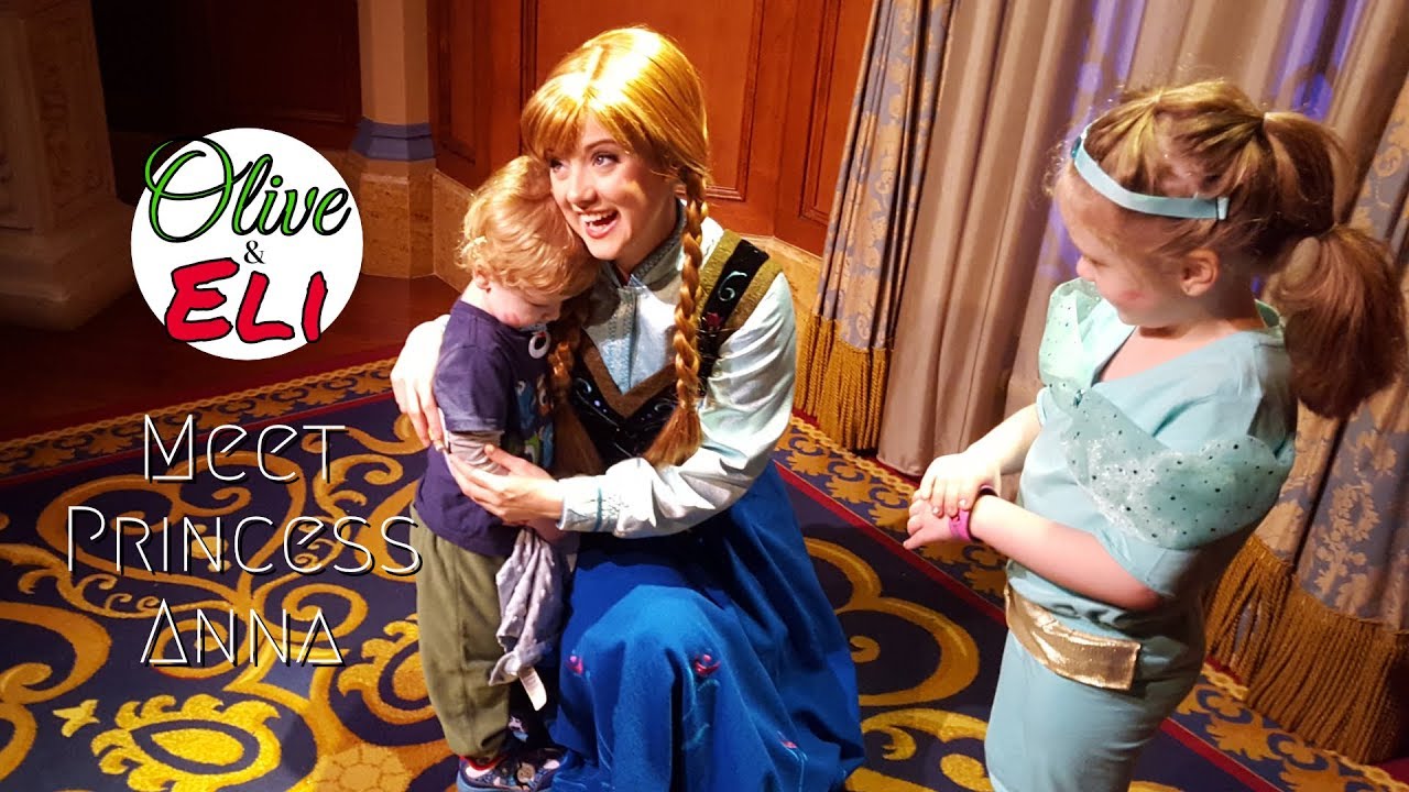 Princess Anna Meet & Greet at Walt Disney World Magic Kingdom