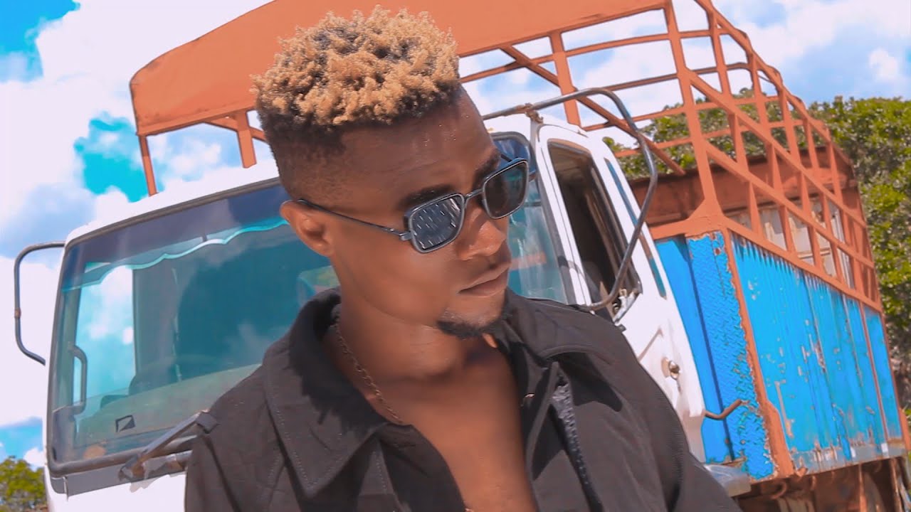 Roger ft Puto Rasta Kinanena Official Video
