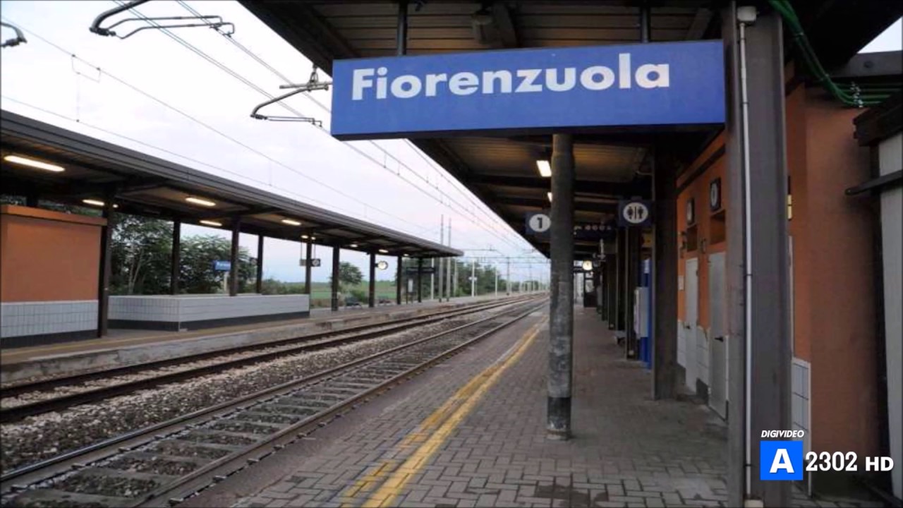 Annunci alla Stazione di Fiorenzuola